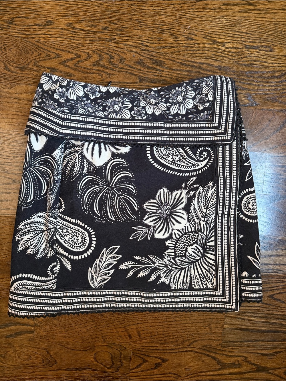 Farm Rio Mini Skirt Size 27